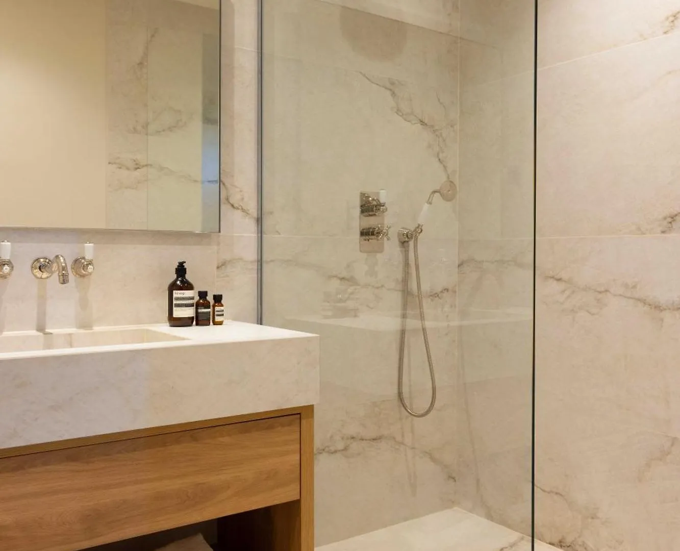 Appartement Luxueux - 2Br 6P -Vue Tour Eiffel Париж